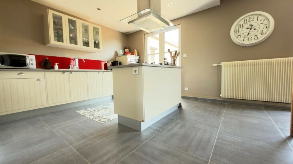 Maison en vente à ENNETIERES EN WEPPES — photo 7