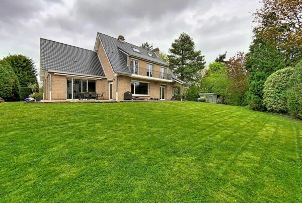 Maison en vente à LA CHAPELLE D ARMENTIERES — photo 1