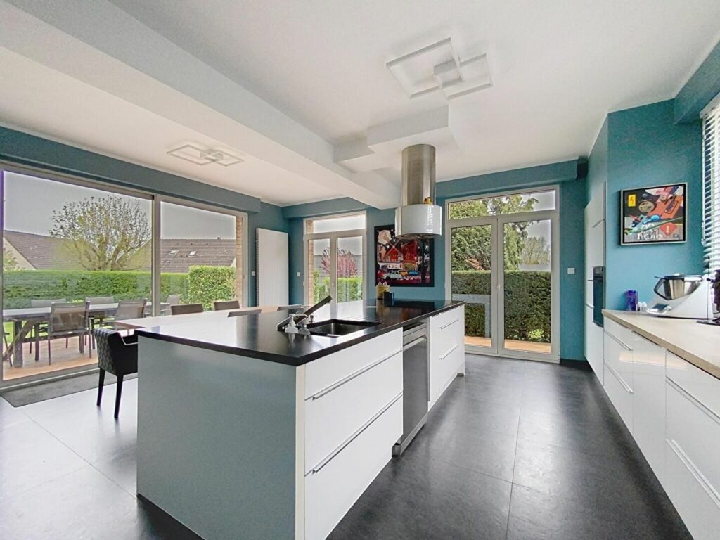 Maison en vente à LA CHAPELLE D ARMENTIERES — photo 4