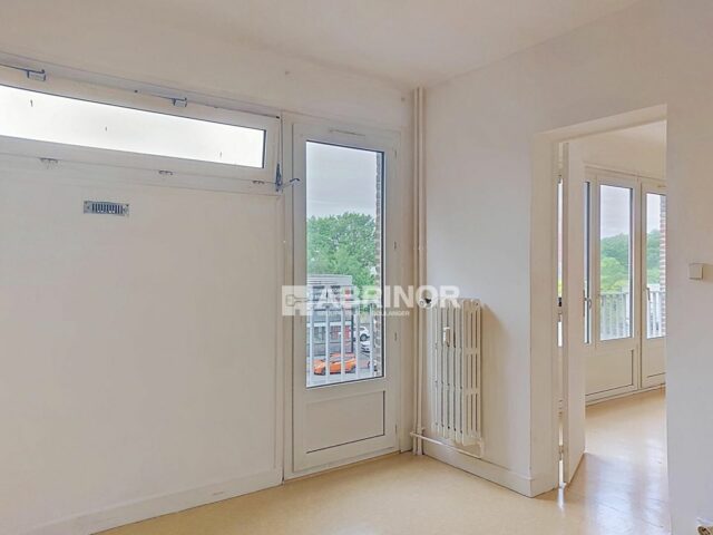 Appartement en vente à TOURCOING — photo 2