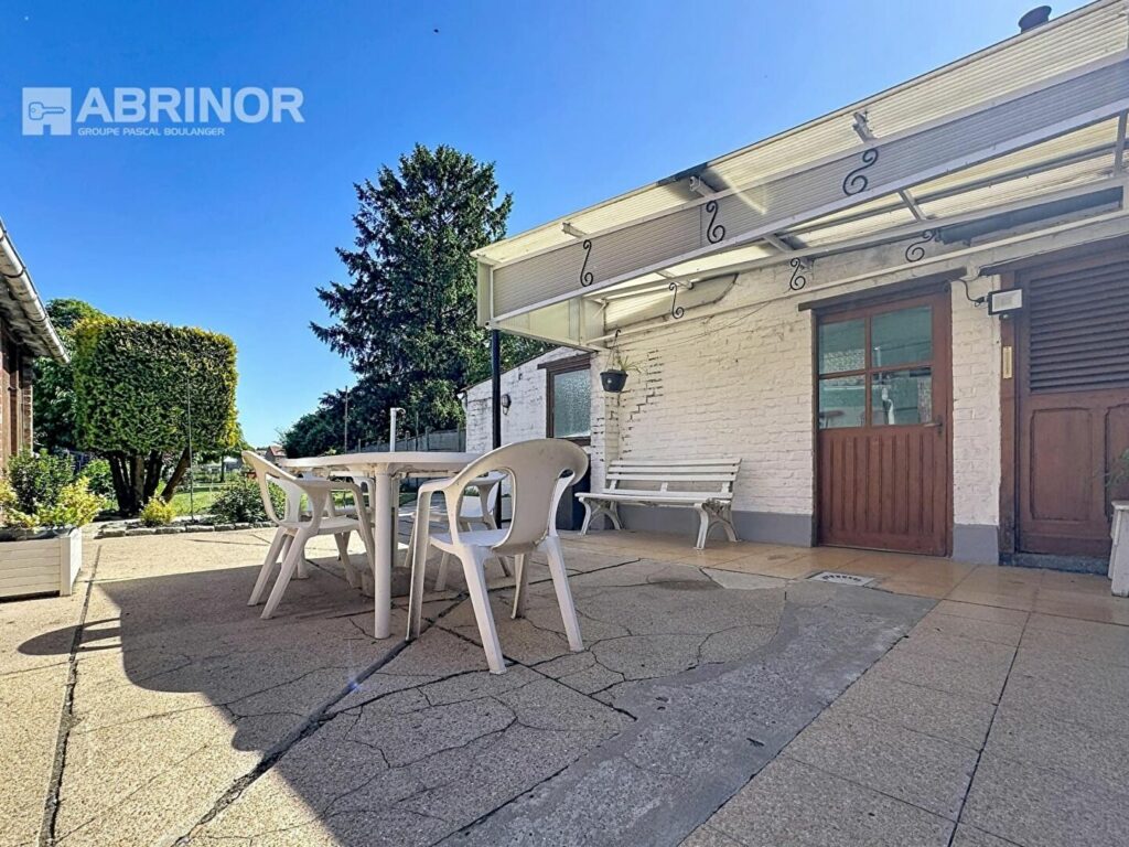 Maison en vente à CAMPHIN EN PEVELE — photo 3
