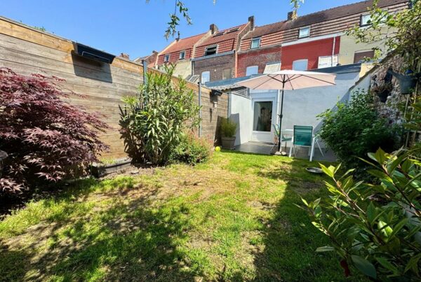 Maison en vente à CROIX — photo 1