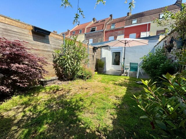 Maison en vente à CROIX — photo 1