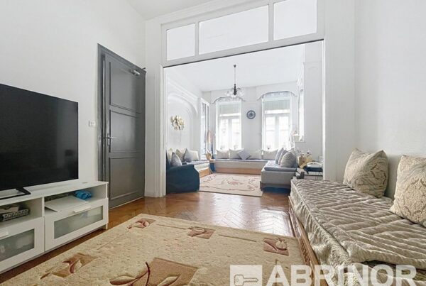 Maison en vente à LILLE — photo 1