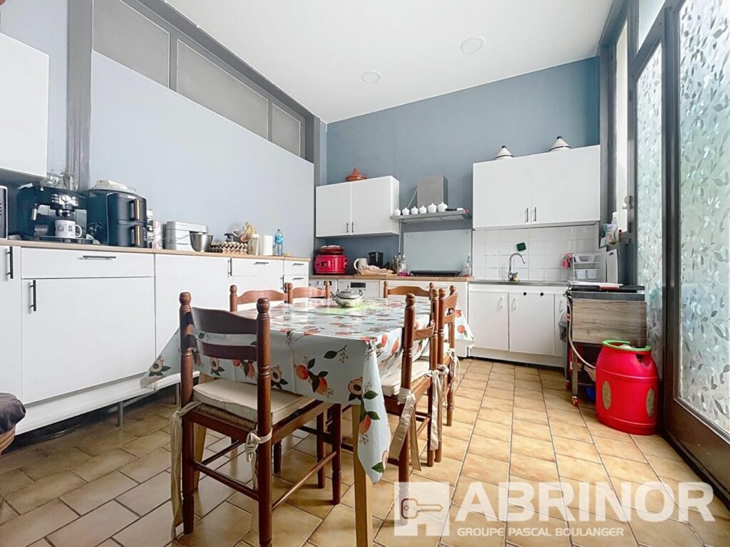 Maison en vente à LILLE — photo 4