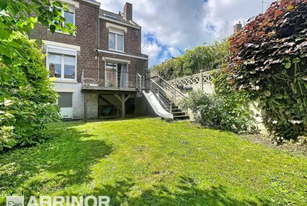 Maison en vente à LILLE — photo 1