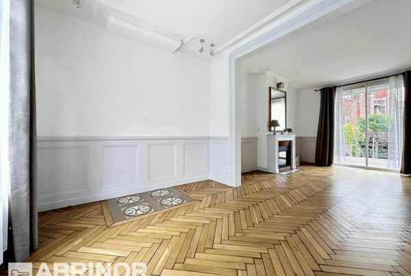 Maison en vente à LILLE — photo 1