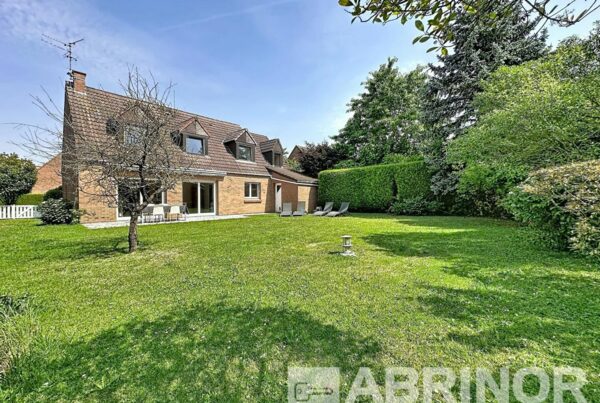 Maison en vente à LINSELLES — photo 1