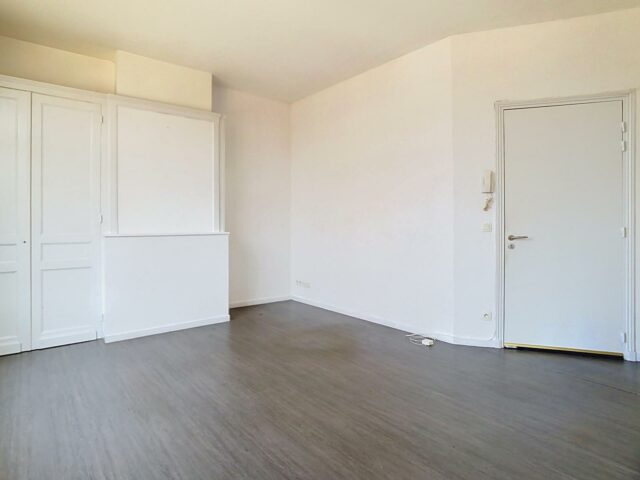 Appartement en location à ARMENTIERES — photo 1