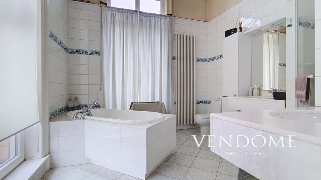 Appartement en vente à ROUBAIX — photo 8