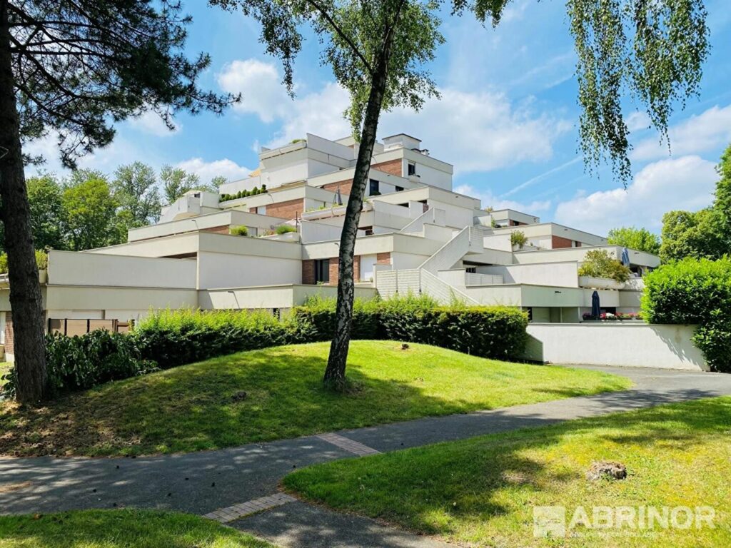 Appartement en vente à VILLENEUVE D ASCQ — photo 1