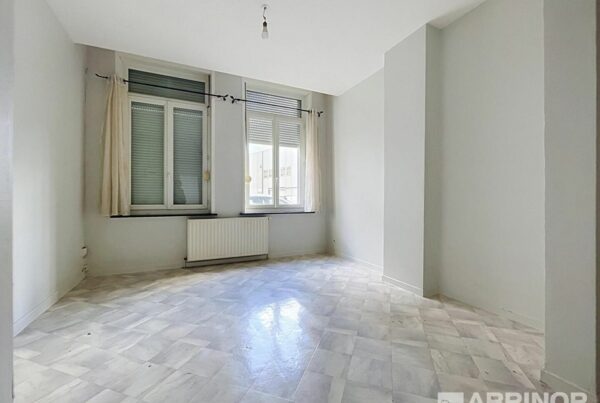 Immeuble en vente à LILLE — photo 1