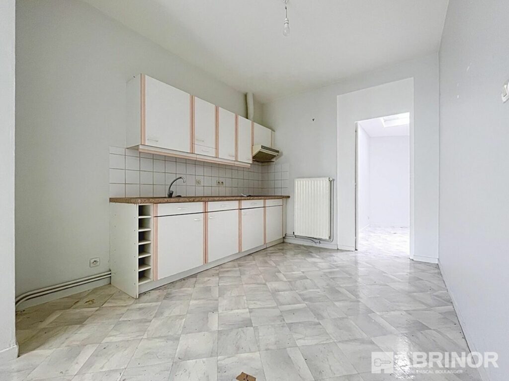 Immeuble en vente à LILLE — photo 2