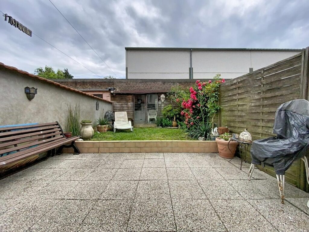 Maison en vente à ARMENTIERES — photo 1