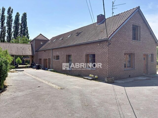 Maison en vente à BRUILLE ST AMAND — photo 1