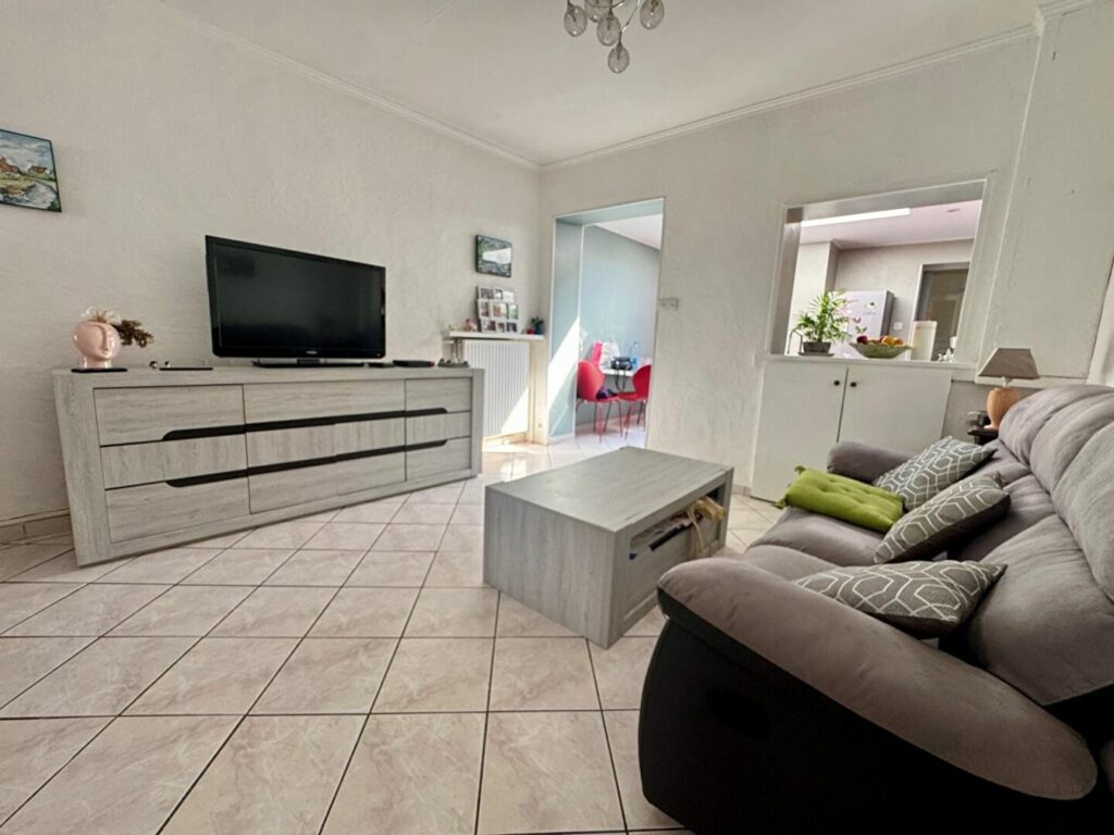Maison en vente à CROIX — photo 1