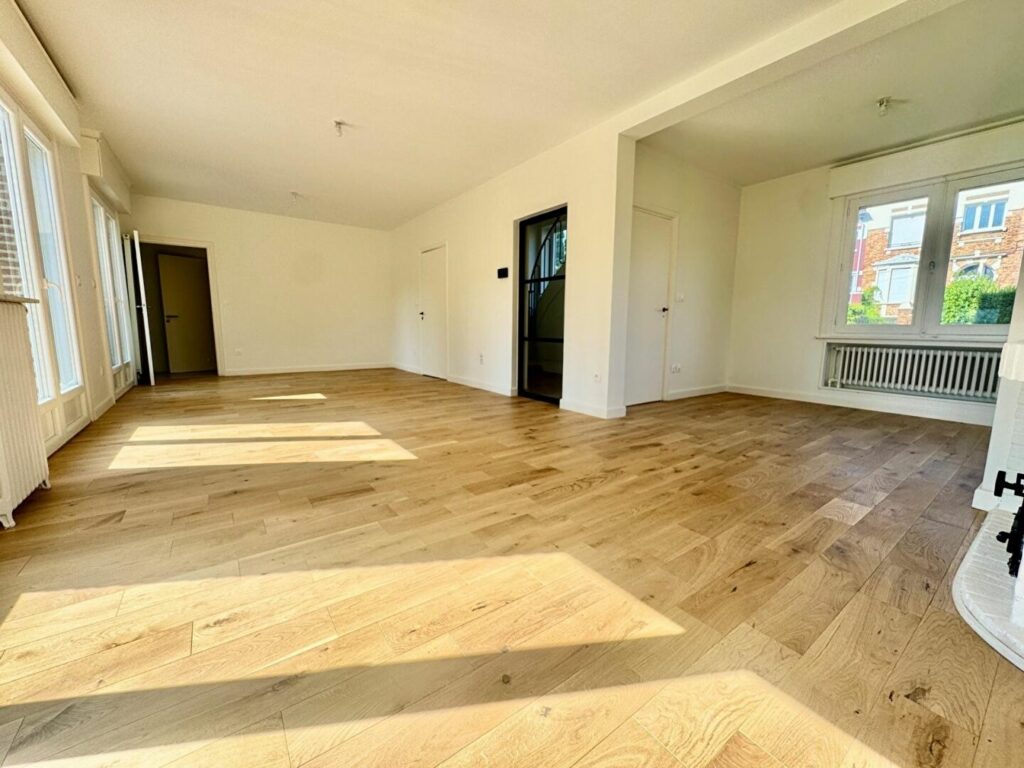 Maison en vente à CROIX — photo 4