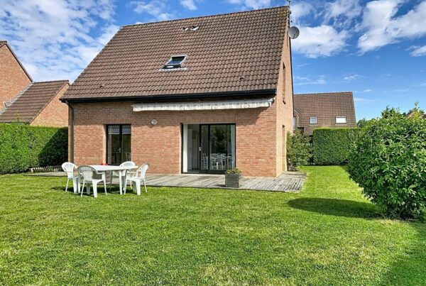 Maison en vente à LA CHAPELLE D ARMENTIERES — photo 1