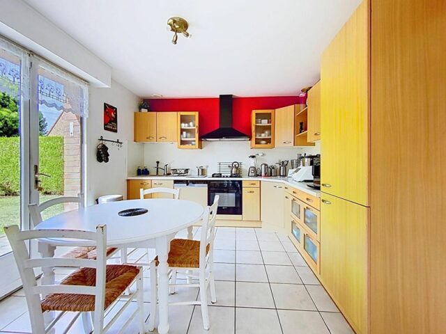 Maison en vente à LA CHAPELLE D ARMENTIERES — photo 4