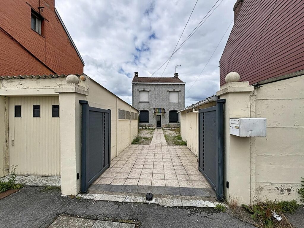 Maison en vente à LA SENTINELLE — photo 18