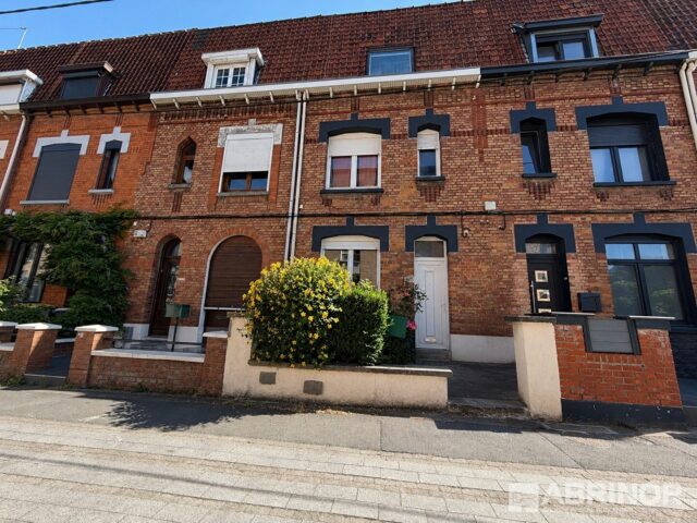Maison en vente à LOOS — photo 1