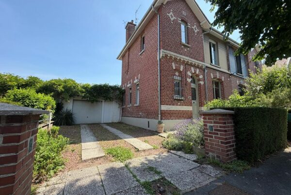 Maison en vente à LOOS — photo 1