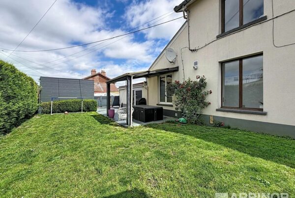 Maison en vente à PHALEMPIN — photo 1