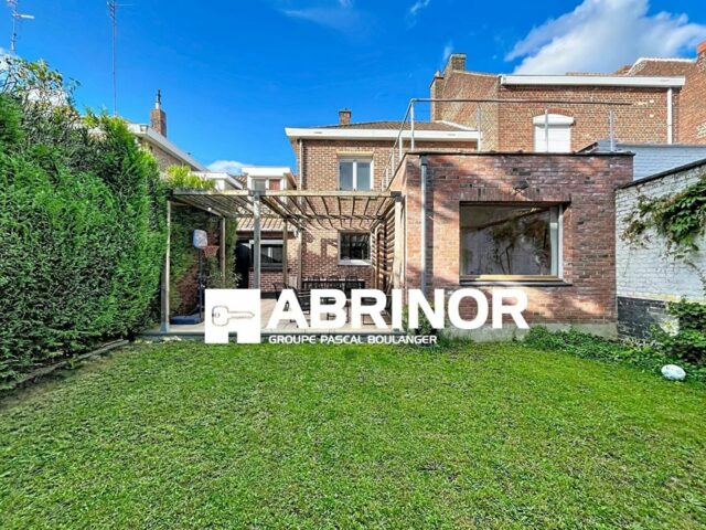 Maison en vente à ROUBAIX — photo 1