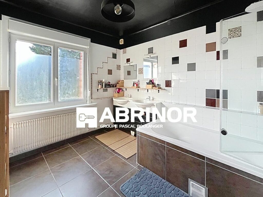 Maison en vente à ROUBAIX — photo 7