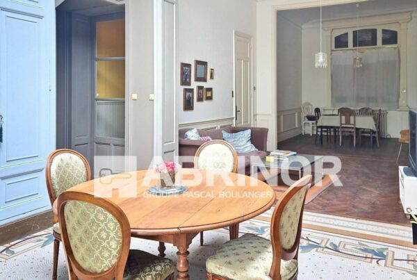 Maison en vente à ROUBAIX — photo 1