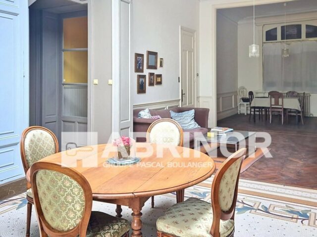 Maison en vente à ROUBAIX — photo 1