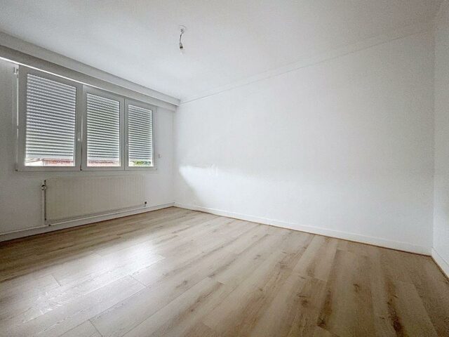 Appartement en location à LAMBERSART — photo 3