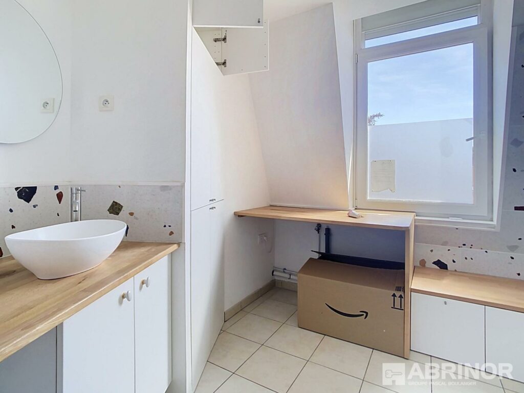 Appartement en location à LILLE — photo 8