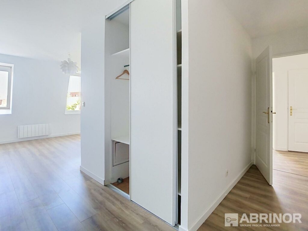 Appartement en location à LILLE — photo 10