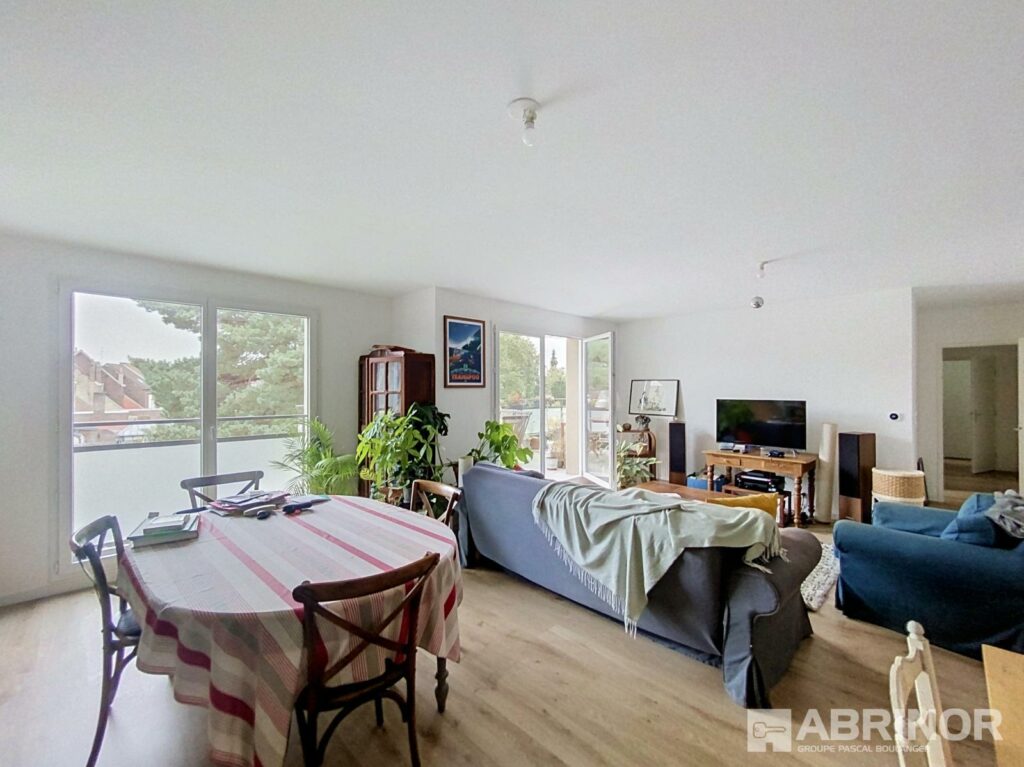 Appartement en location à VALENCIENNES — photo 1