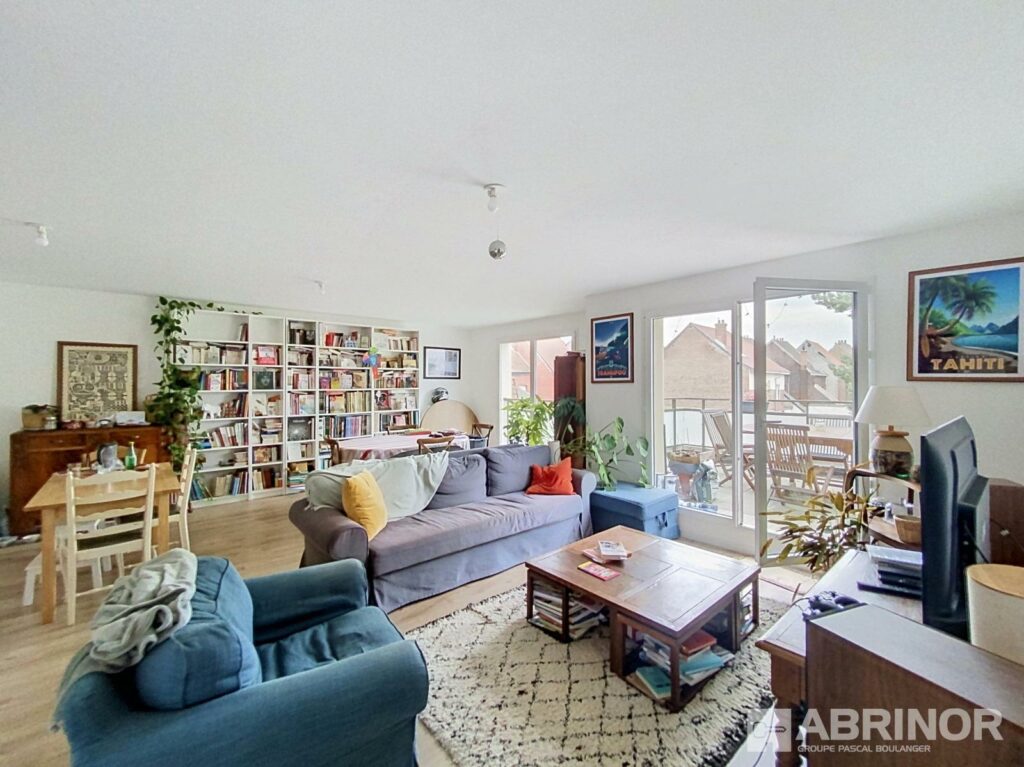 Appartement en location à VALENCIENNES — photo 2