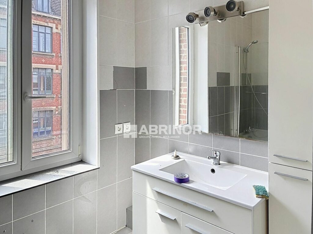 Immeuble en vente à VALENCIENNES — photo 3