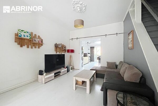 Maison en vente à CROIX — photo 1