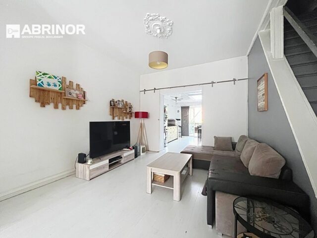Maison en vente à CROIX — photo 1