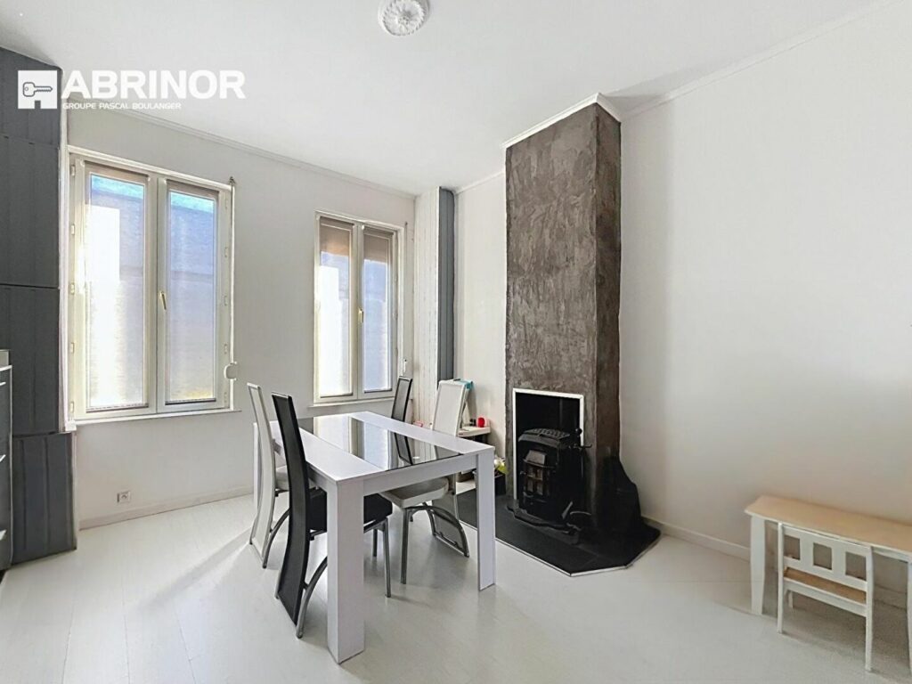 Maison en vente à CROIX — photo 3