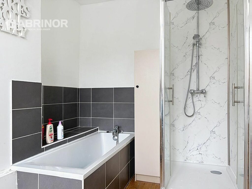 Maison en vente à LAMBERSART — photo 12