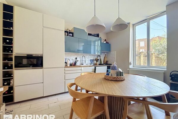 Maison en vente à LILLE — photo 1