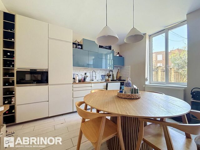 Maison en vente à LILLE — photo 1