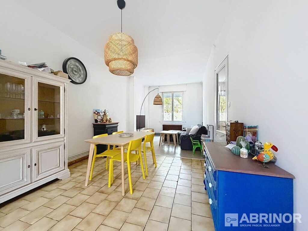 Maison en vente à LOOS — photo 1