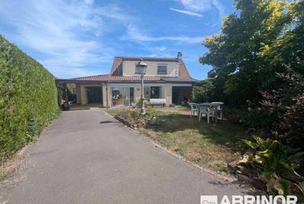 Maison en vente à ORCHIES — photo 1