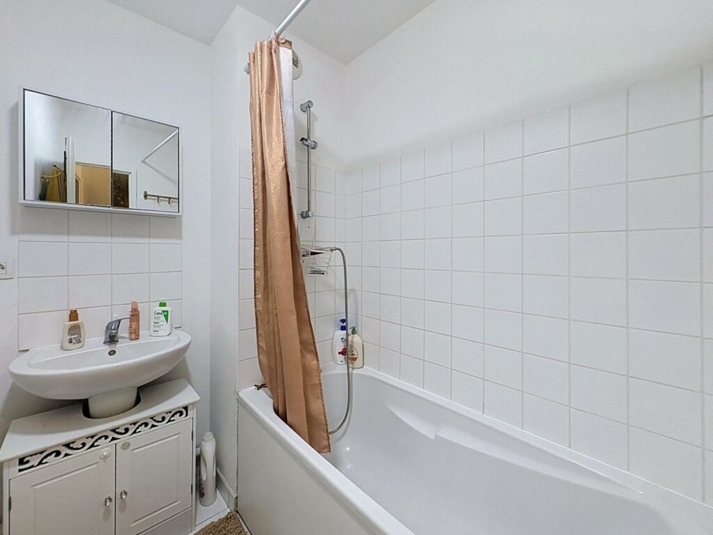 Appartement en location à ANZIN — photo 4