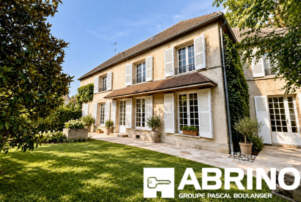 Maison en vente à CHANTILLY — photo 1