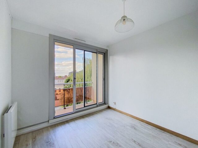 Appartement en location à ARMENTIERES — photo 1