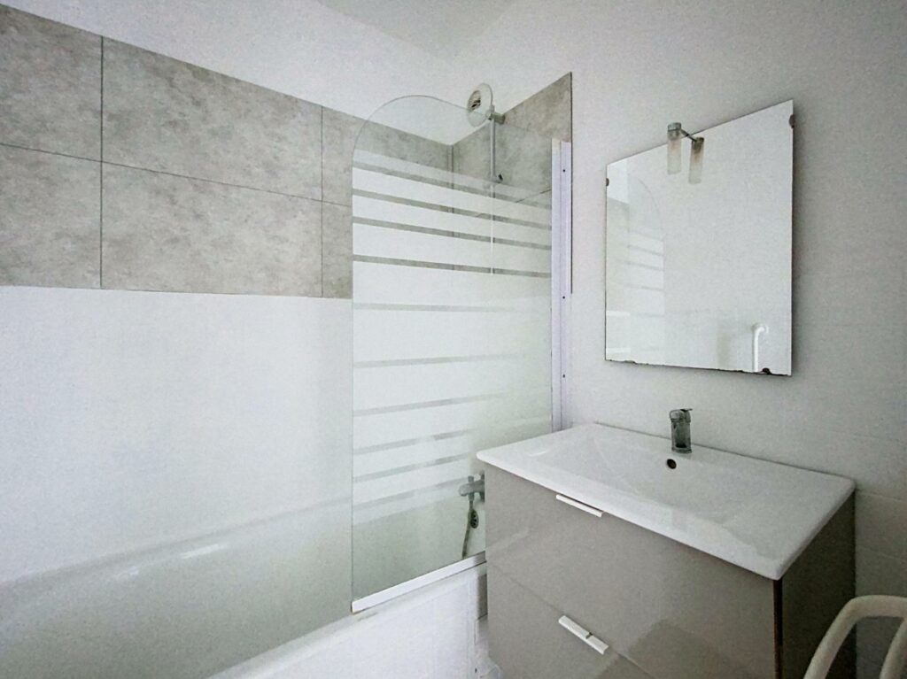 Appartement en location à ARMENTIERES — photo 4