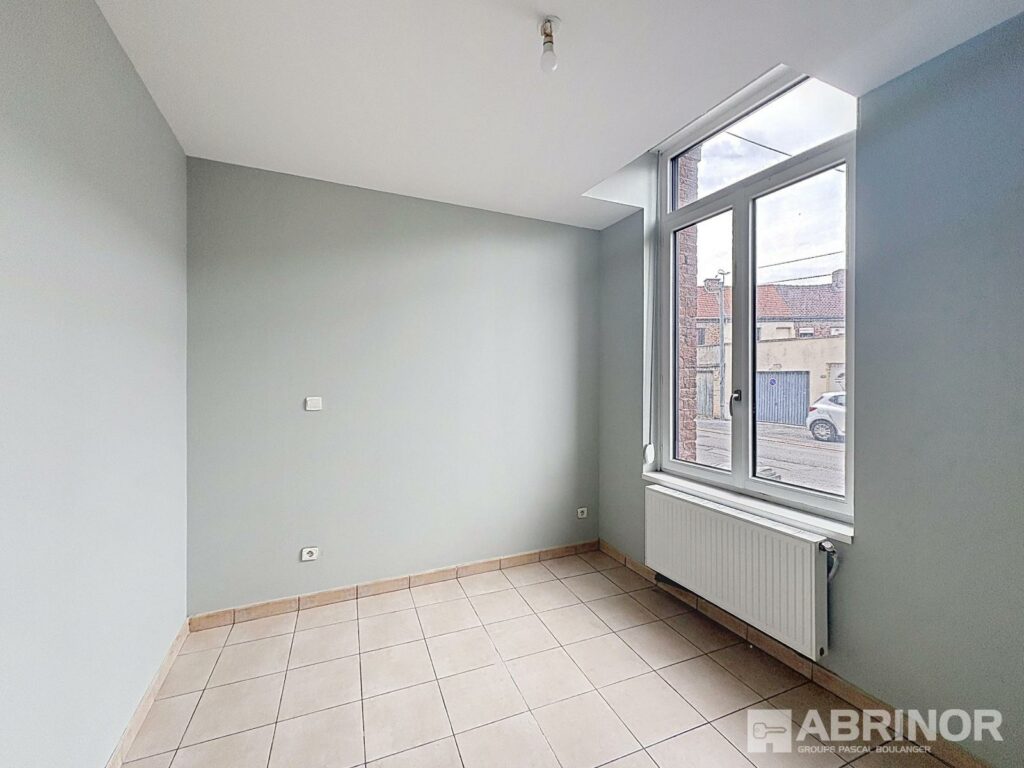 Appartement en location à DENAIN — photo 3